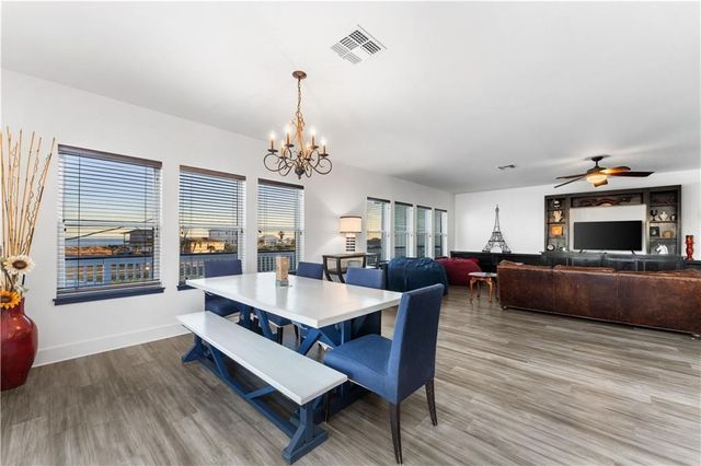 800 E Avenue G, Port Aransas, TX 78373