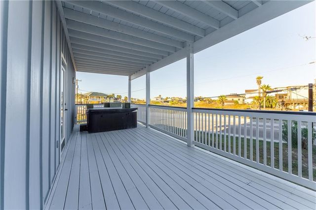 800 E Avenue G, Port Aransas, TX 78373