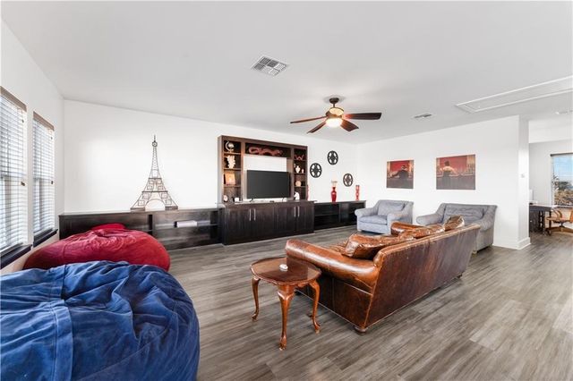 800 E Avenue G, Port Aransas, TX 78373