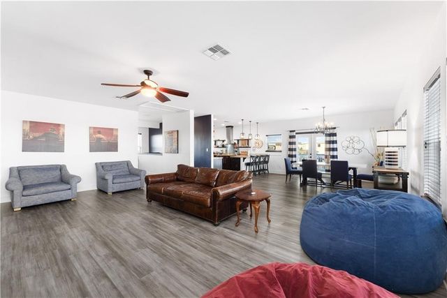 800 E Avenue G, Port Aransas, TX 78373