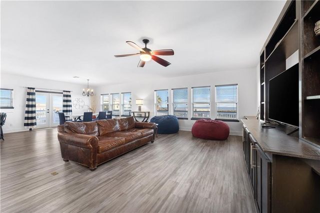 800 E Avenue G, Port Aransas, TX 78373