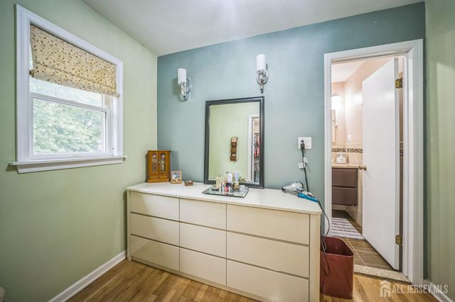 14 GREENSVIEW Drive, Scotch Plains, NJ 07076