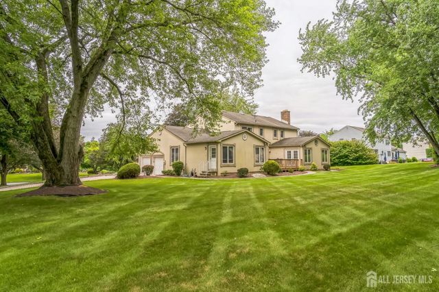 14 GREENSVIEW Drive, Scotch Plains, NJ 07076