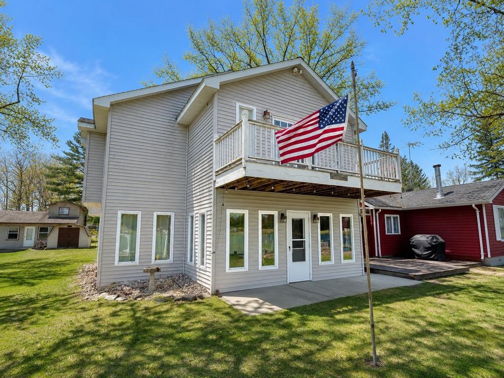 6567 Swallow Road, Harrison, MI 48625