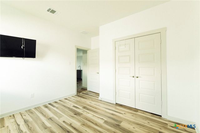 324 Millbrook Boulevard, San Marcos, TX 78666