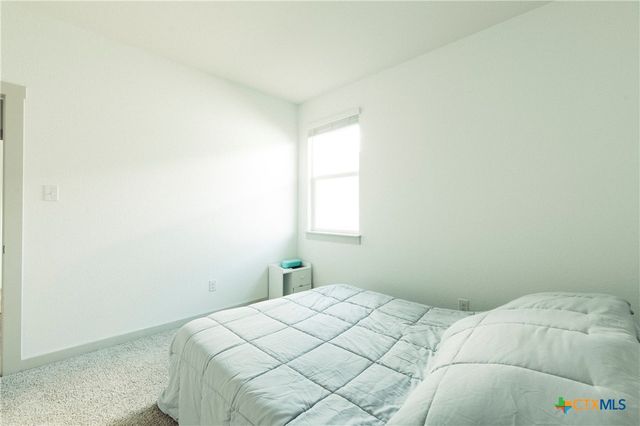 324 Millbrook Boulevard, San Marcos, TX 78666