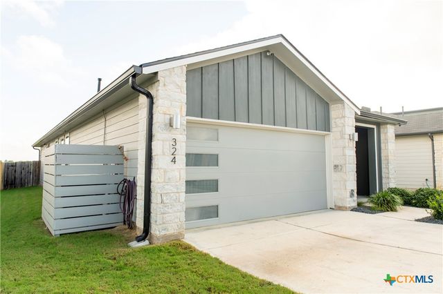 324 Millbrook Boulevard, San Marcos, TX 78666