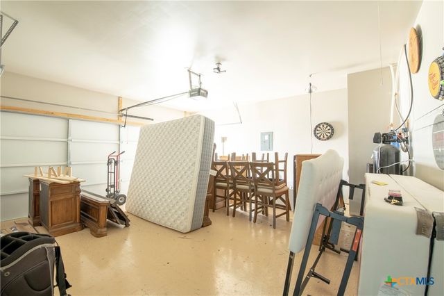 324 Millbrook Boulevard, San Marcos, TX 78666