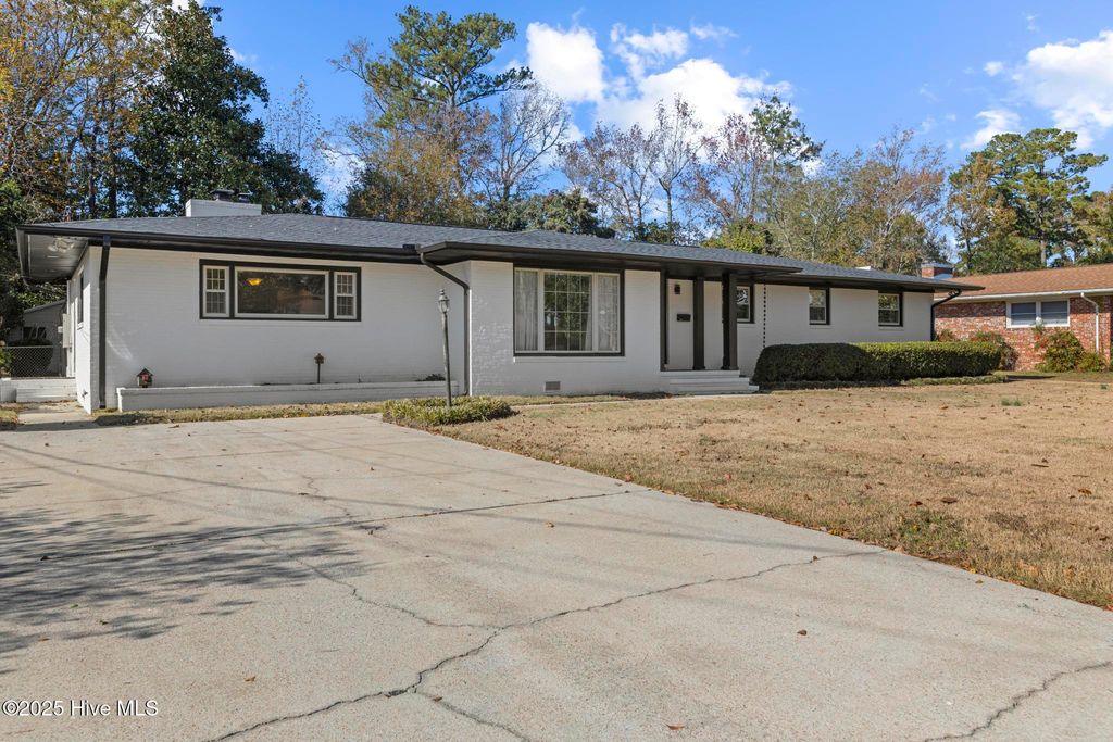 911 Vernon Drive, Jacksonville, NC 28540