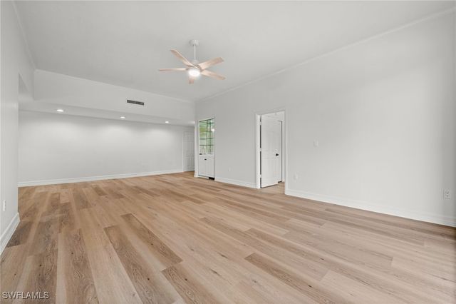 6075 Pelican Bay BLVD 104, Naples, FL 34108