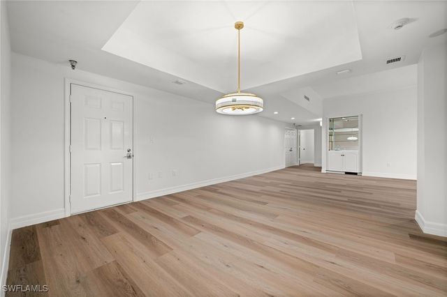 6075 Pelican Bay BLVD 104, Naples, FL 34108