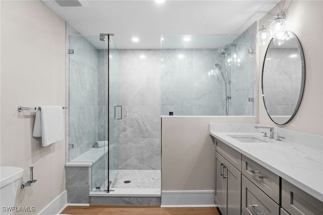 6075 Pelican Bay BLVD 104, Naples, FL 34108