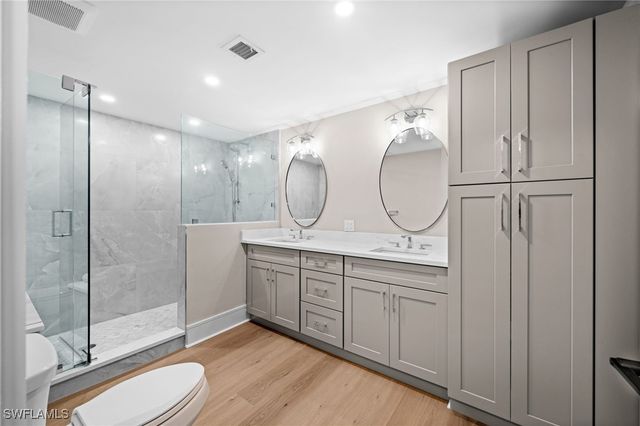 6075 Pelican Bay BLVD 104, Naples, FL 34108