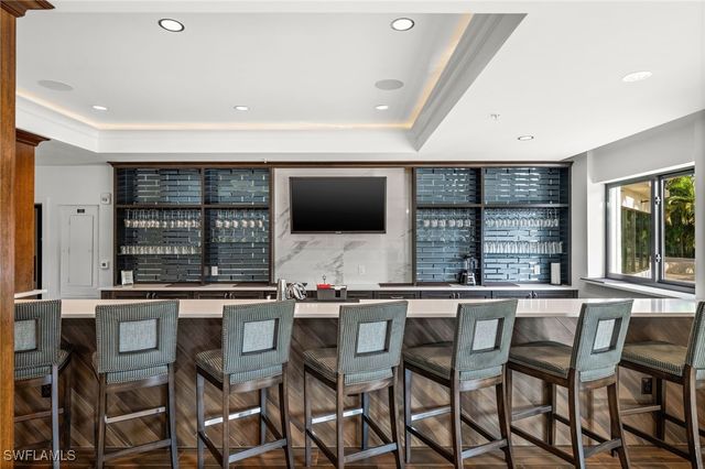 6075 Pelican Bay BLVD 104, Naples, FL 34108