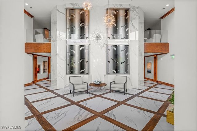 6075 Pelican Bay BLVD 104, Naples, FL 34108