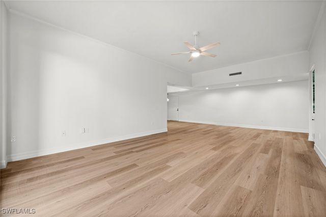 6075 Pelican Bay BLVD 104, Naples, FL 34108