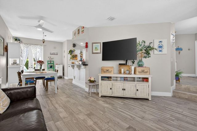 1900 Oceanwalk Ln Apt 138, Pompano Beach, FL 33062