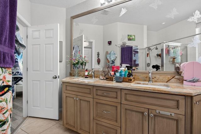 1900 Oceanwalk Ln Apt 138, Pompano Beach, FL 33062