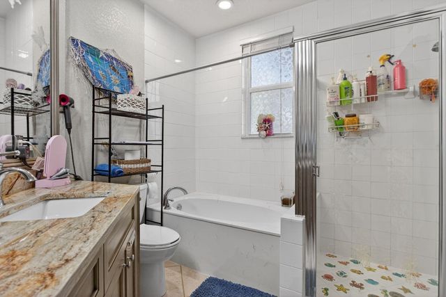 1900 Oceanwalk Ln Apt 138, Pompano Beach, FL 33062