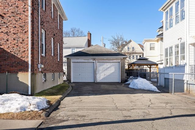 11 Pond Street 11, Watertown, MA 02472