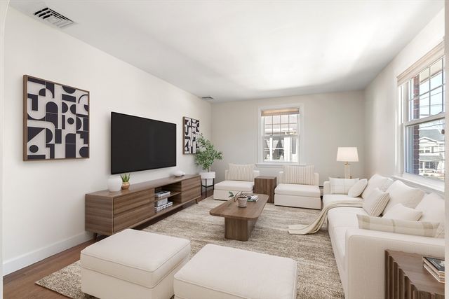 11 Pond Street 11, Watertown, MA 02472