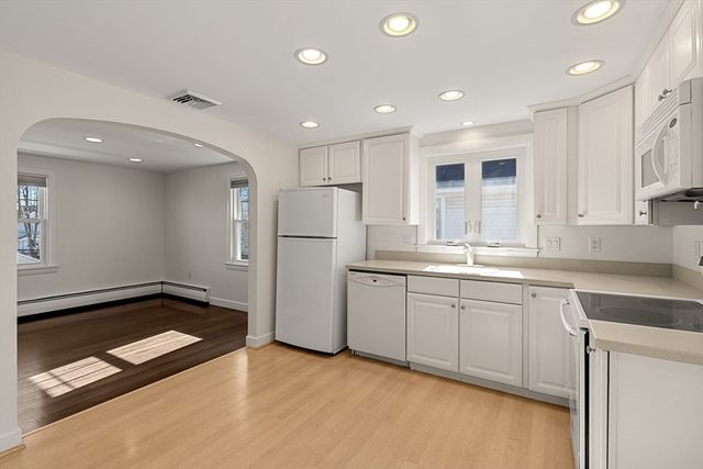 11 Pond Street 11, Watertown, MA 02472