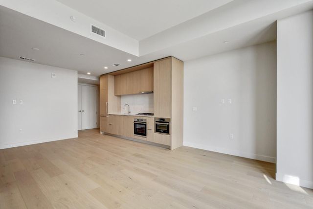 44 East Ave 3106, Austin, TX 78701