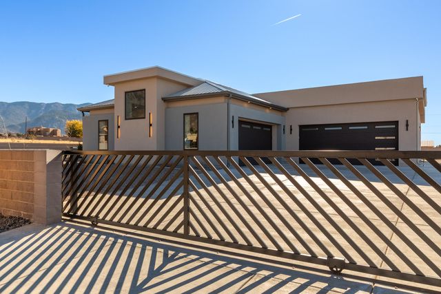 12100 Coronado Avenue NE, Albuquerque, NM 87122