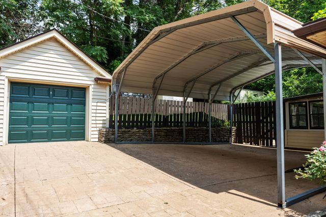 604 Winding Way Court, Frankfort, KY 40601