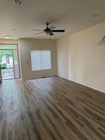 830 County Line Road 830, Aurora, IL 60502