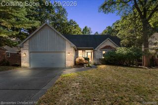 6835 High Ridge Road, West Bloomfield Charter Township, MI 48324