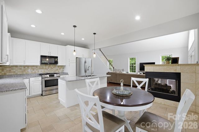 424 Mountain Harbor Drive, Lexington, NC 27292