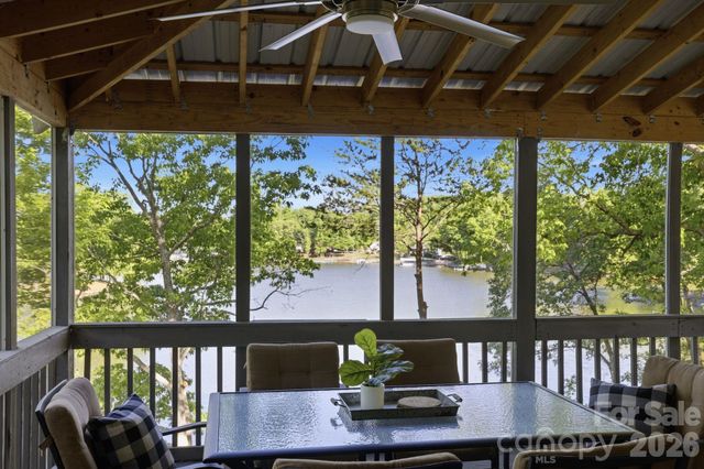 424 Mountain Harbor Drive, Lexington, NC 27292