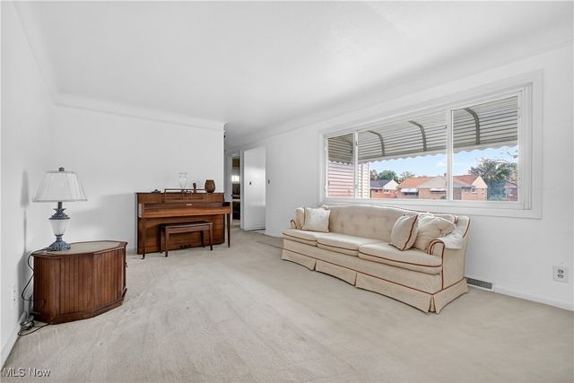 4234 E 187th Street, Cleveland, OH 44122