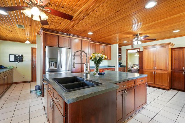 233 Country Place S, Abilene, TX 79606