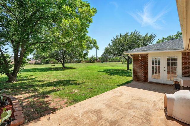 233 Country Place S, Abilene, TX 79606