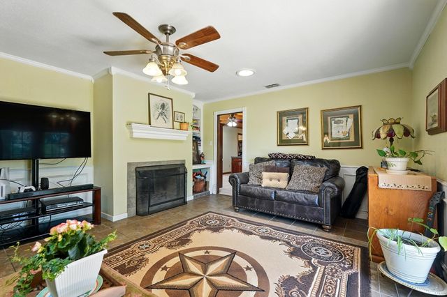 233 Country Place S, Abilene, TX 79606