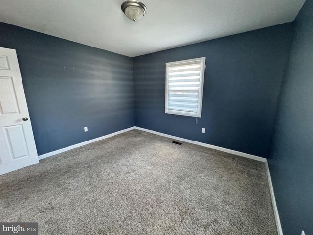 4303 MARKWOOD LN, Fairfax, VA 22033