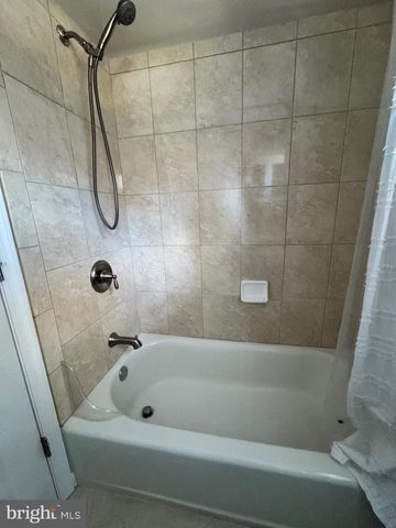 4303 MARKWOOD LN, Fairfax, VA 22033