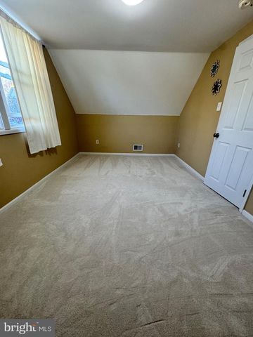 4303 MARKWOOD LN, Fairfax, VA 22033