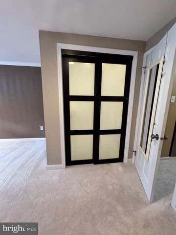 4303 MARKWOOD LN, Fairfax, VA 22033