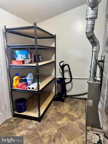 4303 MARKWOOD LN, Fairfax, VA 22033