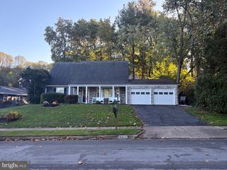 4303 MARKWOOD LN, Fairfax, VA 22033