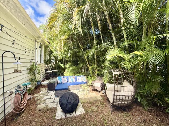 6164 N Ironwood Lane, Atlantis, FL 33462