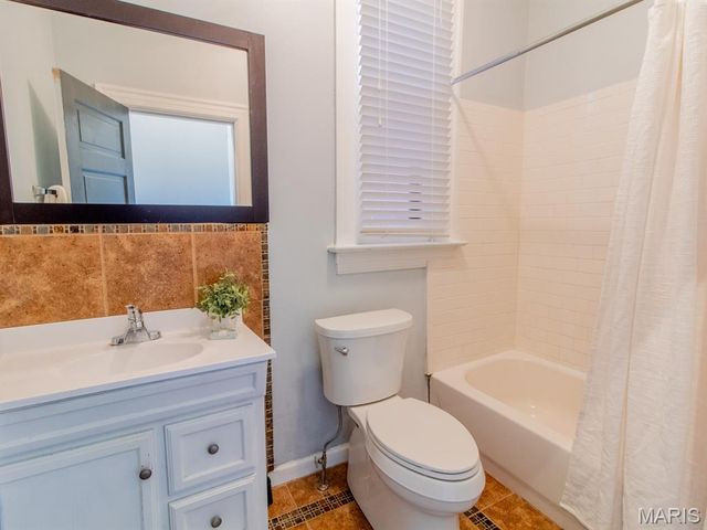 4519 Gibson Avenue, St Louis, MO 63110