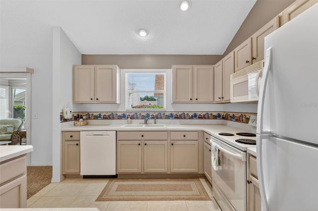 2430 MERIDA CIRCLE, The Villages, FL 32162