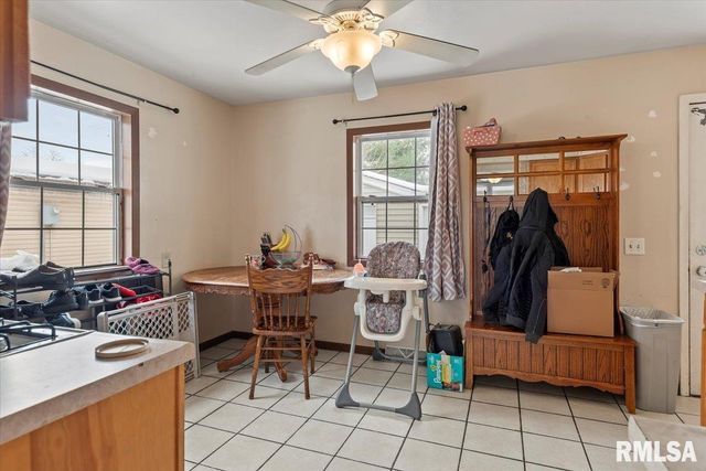 212 S 3RD Street, Riverton, IL 62561