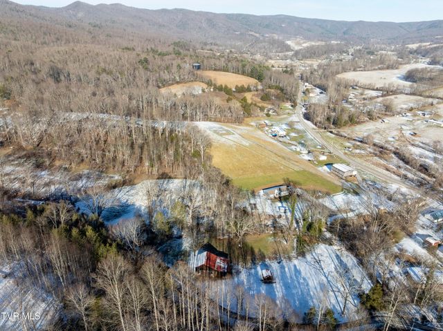 124 Dugger Branch Road, Elizabethton, TN 37643