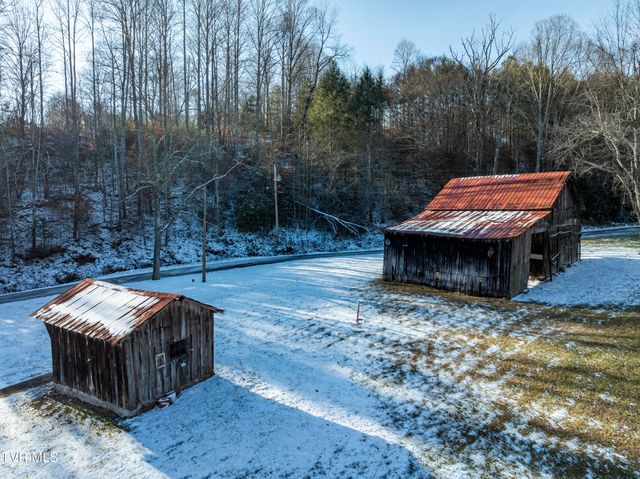 124 Dugger Branch Road, Elizabethton, TN 37643