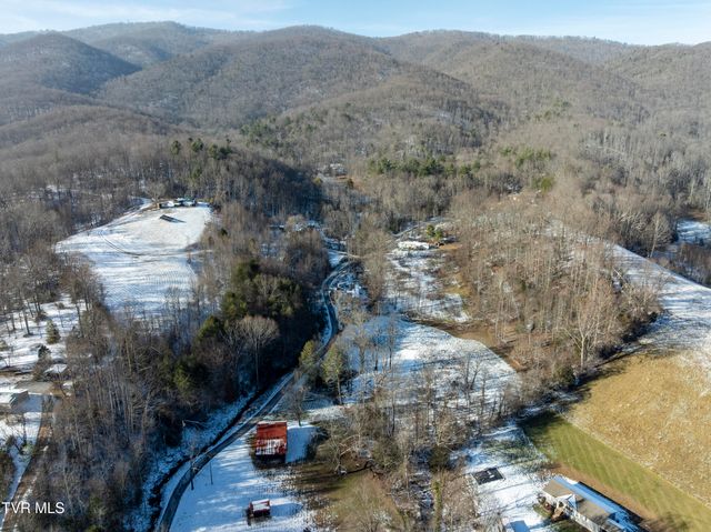 124 Dugger Branch Road, Elizabethton, TN 37643